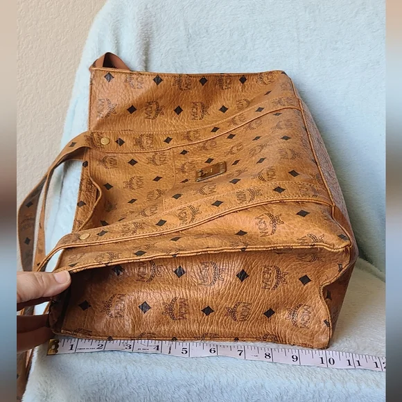 Vintage MCM Cognac Leather Tote Bag - Picture 9 of 13